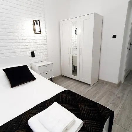 Atma - Ul. Piwna, Stare Miasto/the Old Town Apartment *